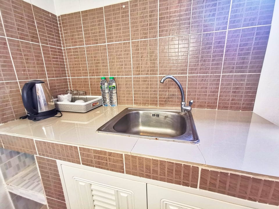 Fridge, electric kettle, freezer