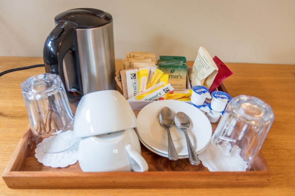 Egyptian cotton sheets, individually decorated, individually furnished