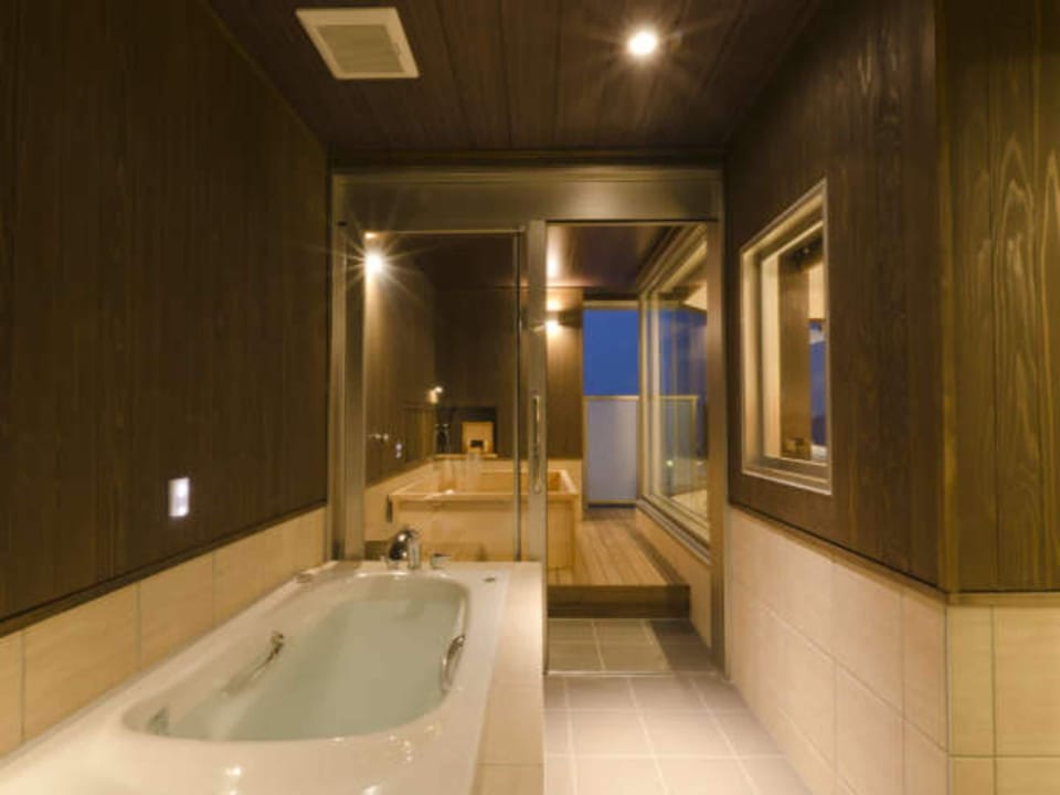 Non-Smoking - Deluxe Room with Tatami Area and Open-Air Bath | Bathroom | Separate tub and shower, deep soaking tub, rainfall showerhead