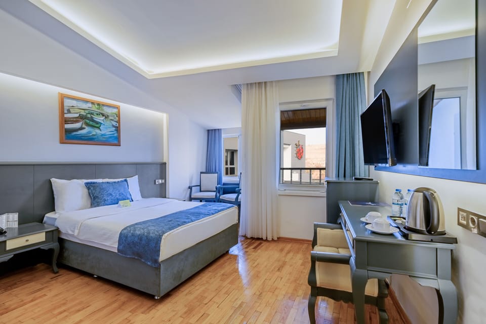 Standard Single Room, 1 Bedroom | Premium bedding, minibar, in-room safe, desk