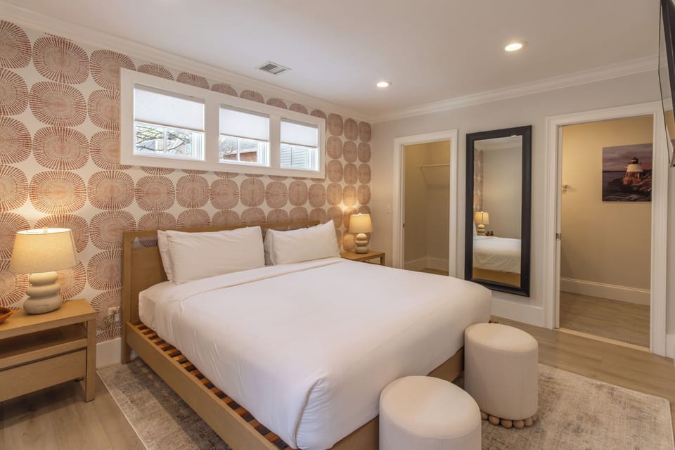 Luxury Condo, 3 Bedrooms, Balcony, Harbor View | 1 bedroom, premium bedding, down comforters, individually decorated