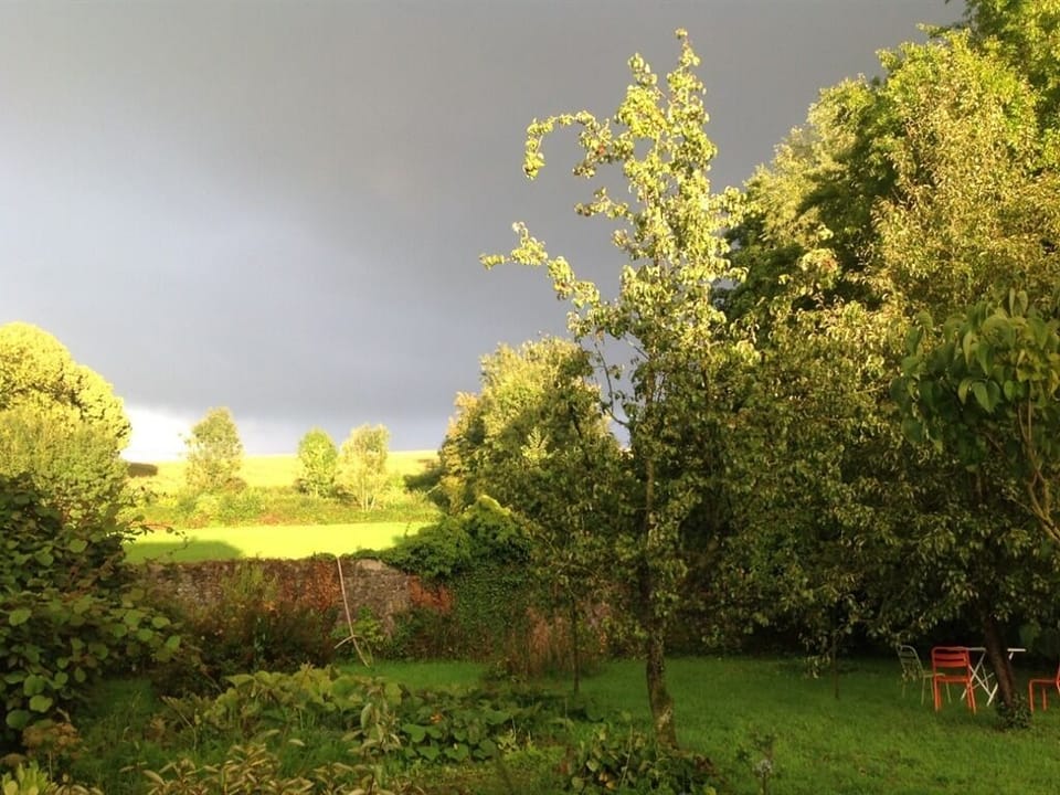 Maison D'eclaibes Bed and Breakfast in Hauts-de-France