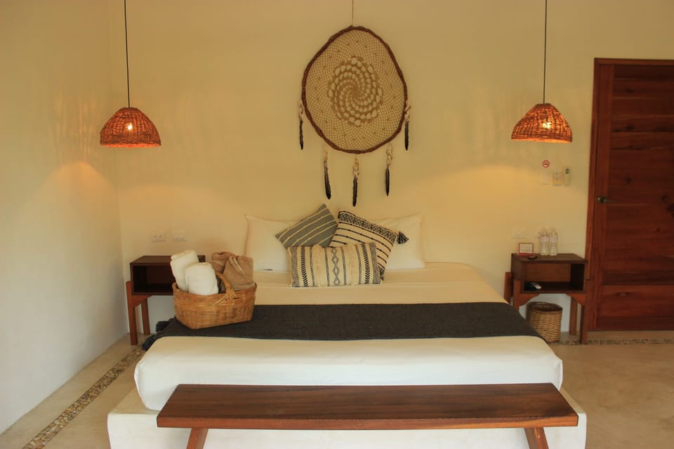 Deluxe Room, 1 King Bed, Bathtub | 1 bedroom, in-room safe