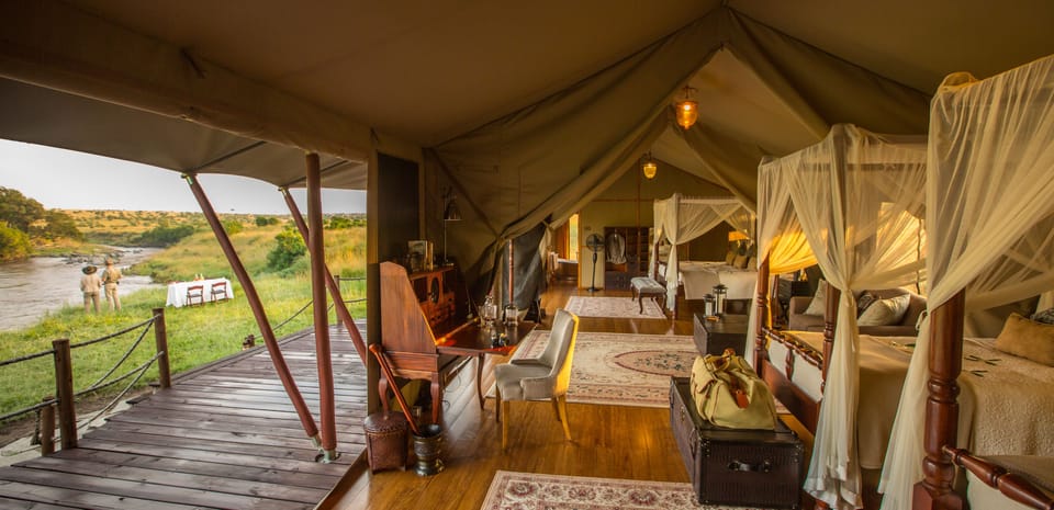 Family Tent | In-room safe, blackout drapes, bed sheets