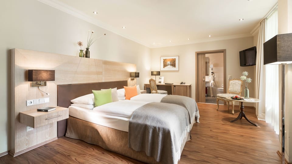 Superior Double Room, 1 Queen Bed | Premium bedding, down comforters, minibar, in-room safe