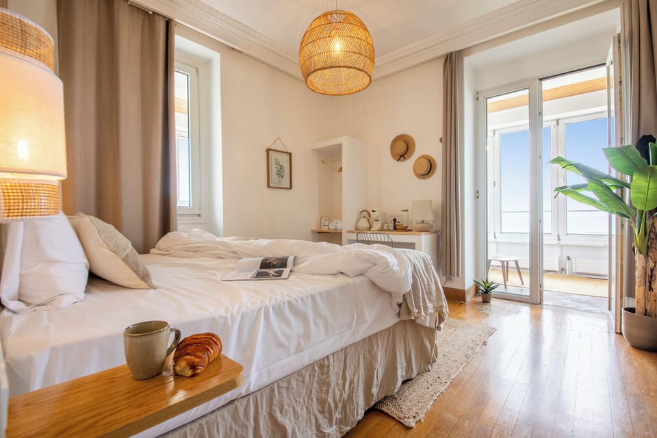 Deluxe Double Room, Private Bathroom, Ocean View | Individually decorated, individually furnished, free WiFi, bed sheets