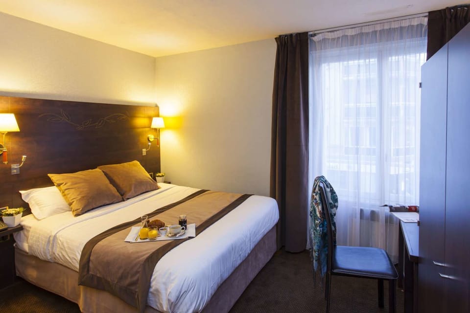 Comfort Double Room | Minibar, desk, free cribs/infant beds, rollaway beds
