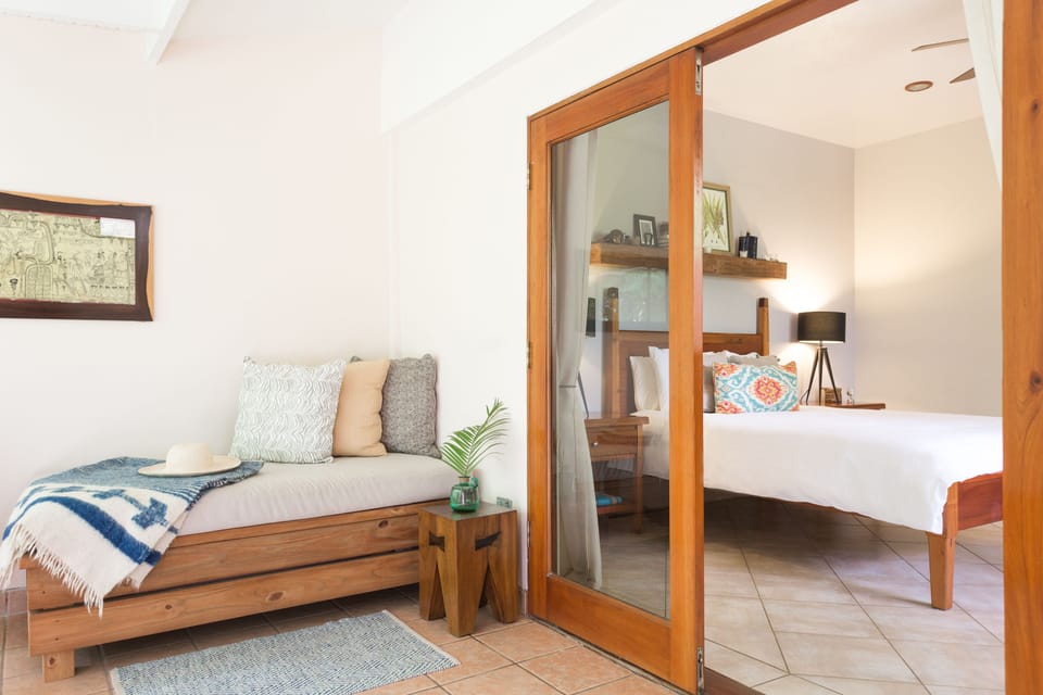 Minibar, in-room safe, individually decorated, individually furnished