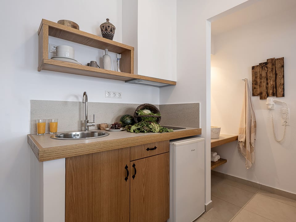 Premium Sea View Apartment | Premium bedding, Select Comfort beds, in-room safe
