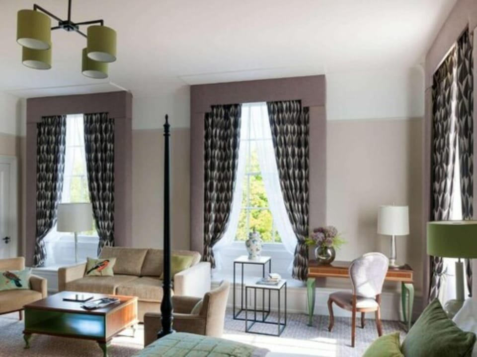 Superior Suite, 1 King Bed, Ensuite | Premium bedding, minibar, in-room safe, desk