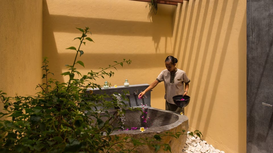 Qunci Villas Resort Hotel in Batu Layar