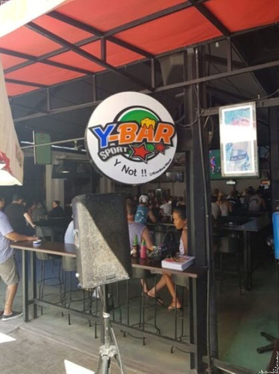 Sports bar