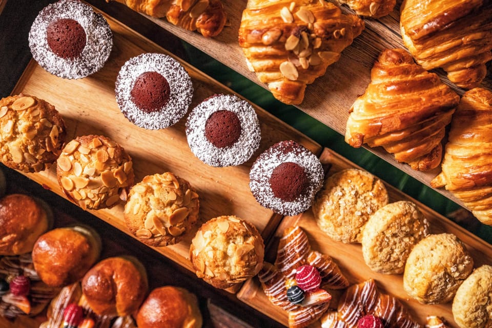 Free daily full breakfast