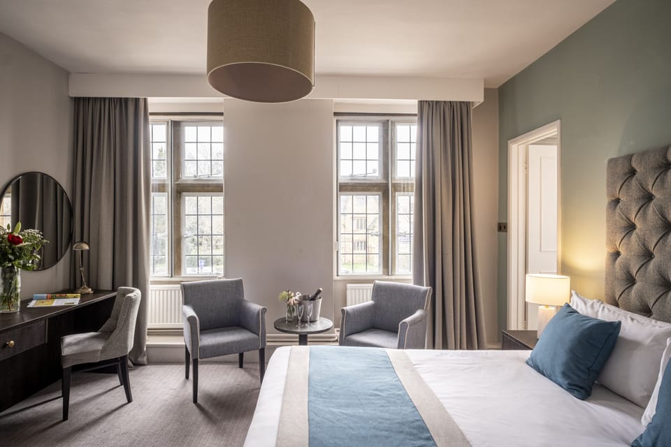 Main House Double room | Desk, blackout drapes, iron/ironing board, free WiFi