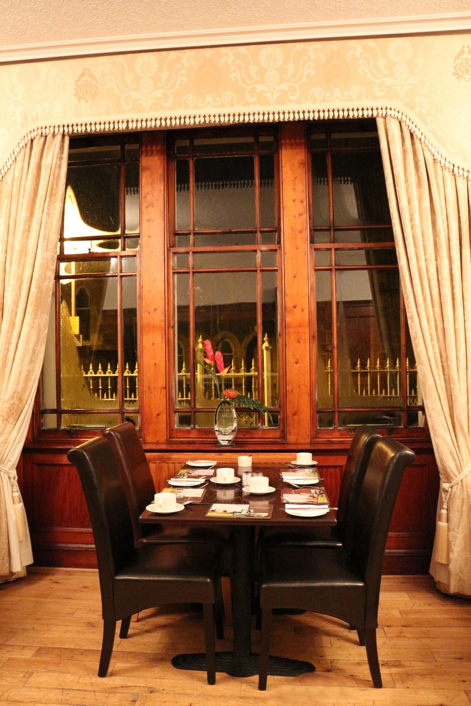 Breakfast, lunch, dinner served; Indian cuisine 