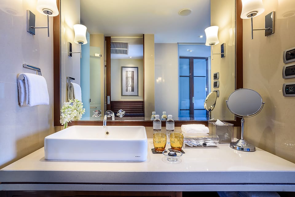 Presidential Suite, 2 Bedrooms | Bathroom | Separate tub and shower, spring water tub, eco-friendly toiletries