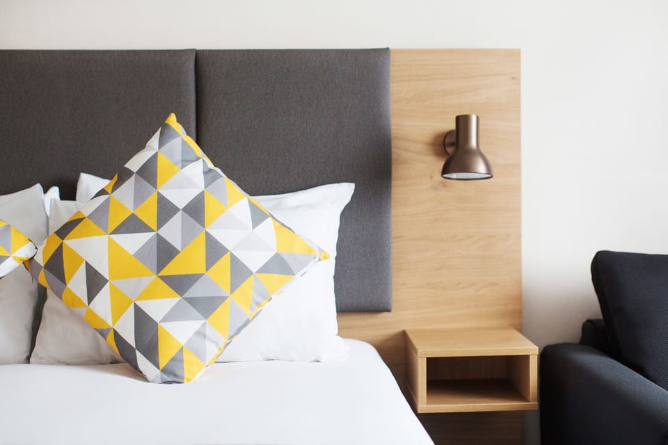 Hypo-allergenic bedding available, in-room safe, desk, laptop workspace