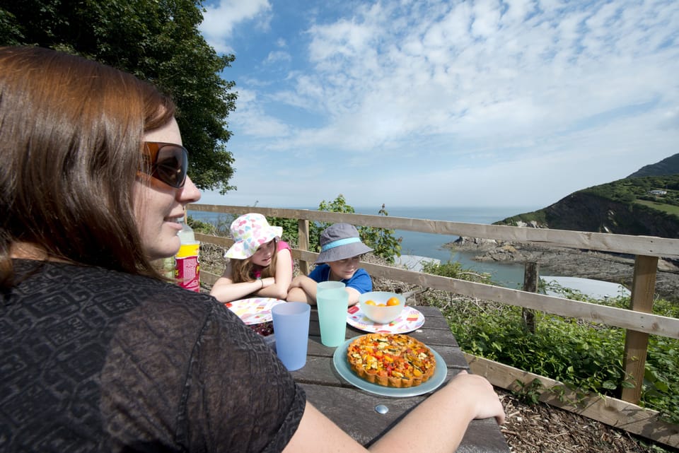 Sandaway Beach Holiday Park Campground/ 
RV Resort in North Devon District