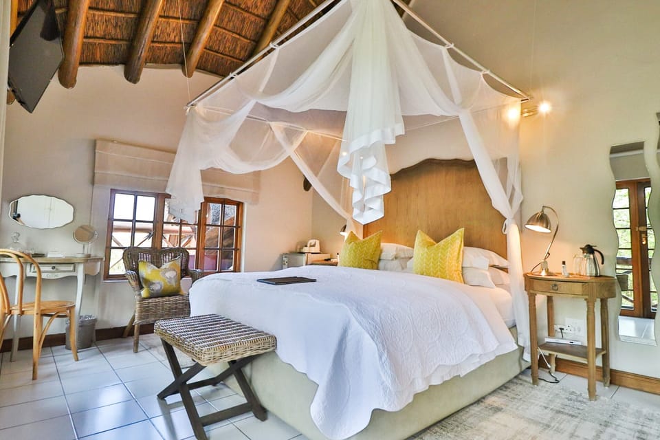Superior Double Room, 1 King Bed | 4 bedrooms, premium bedding, Tempur-Pedic beds, desk