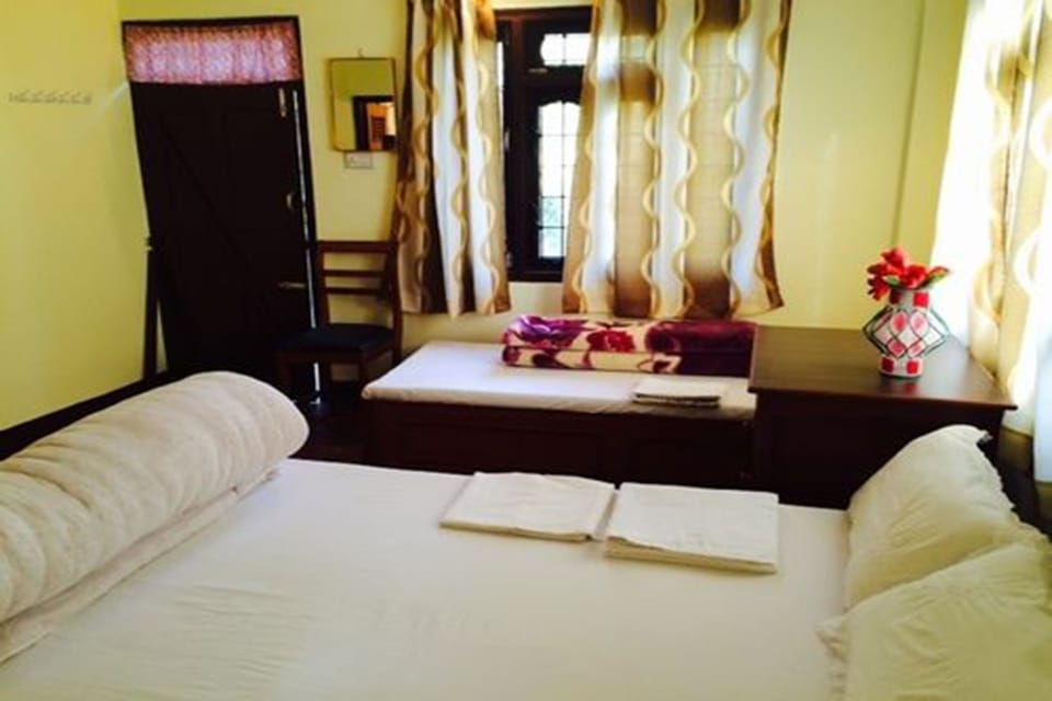 Comfort Double Room, Hill View | In-room safe, free WiFi