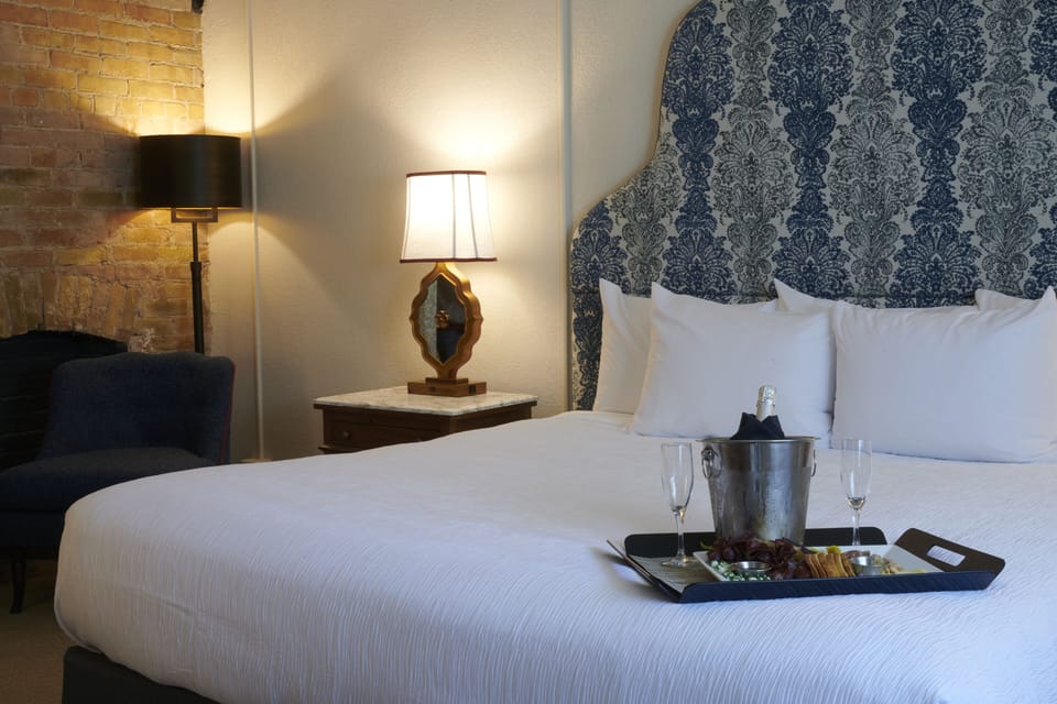 Classic King | Premium bedding, pillowtop beds, desk, laptop workspace