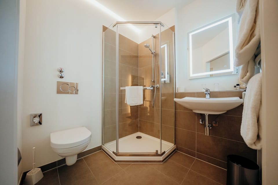 Double Room (large) | In-room safe, individually decorated, individually furnished