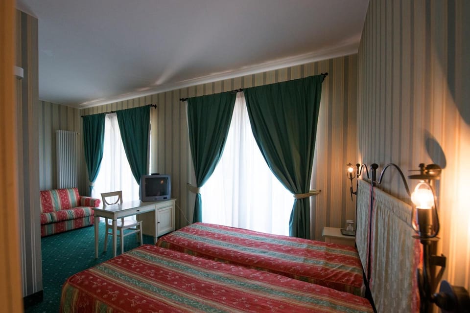 In-room safe, desk, cribs (surcharge), WiFi (free)