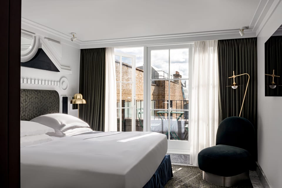 Superior Room, Terrace (London Eye) | Egyptian cotton sheets, premium bedding, minibar, in-room safe