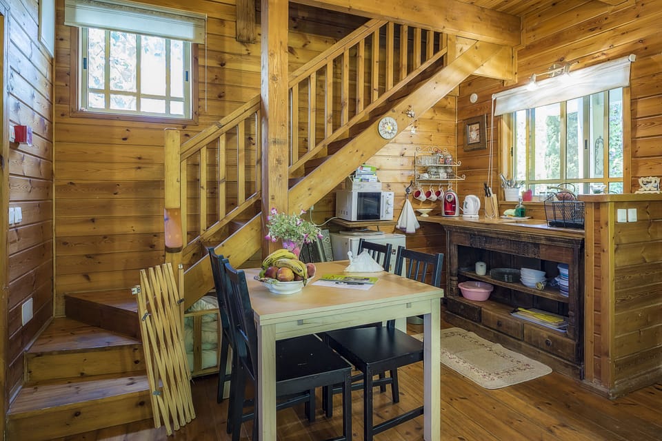 Premium Large Chalet | Private kitchenette | Fridge, microwave, espresso maker, electric kettle