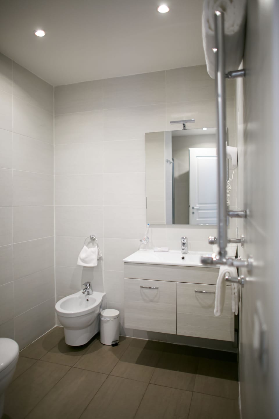 Shower, free toiletries, hair dryer, bathrobes