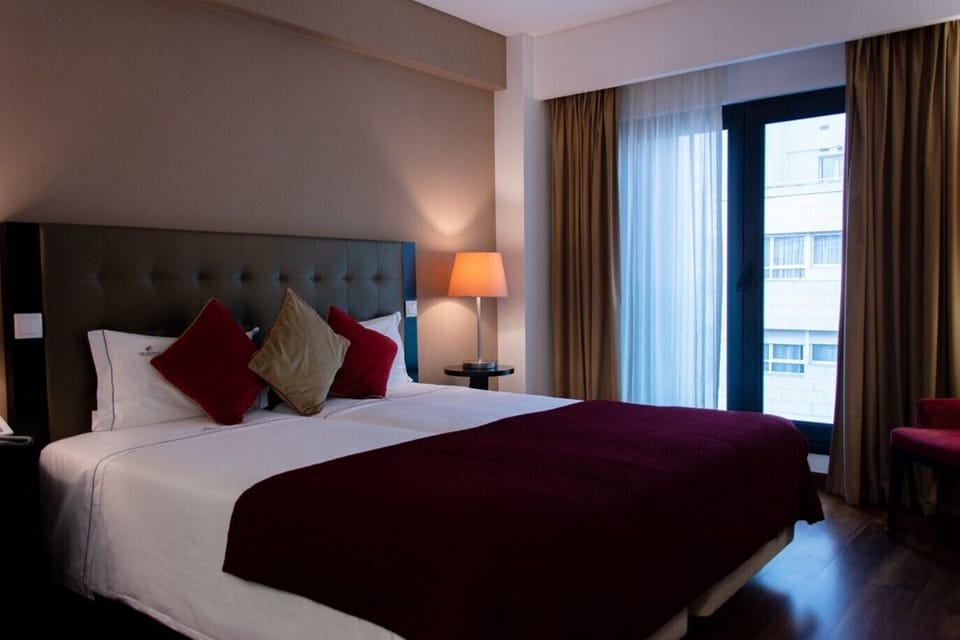 In-room safe, desk, blackout drapes, soundproofing