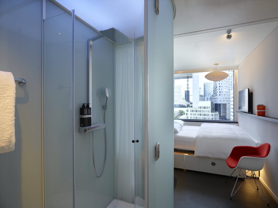 Bathroom shower