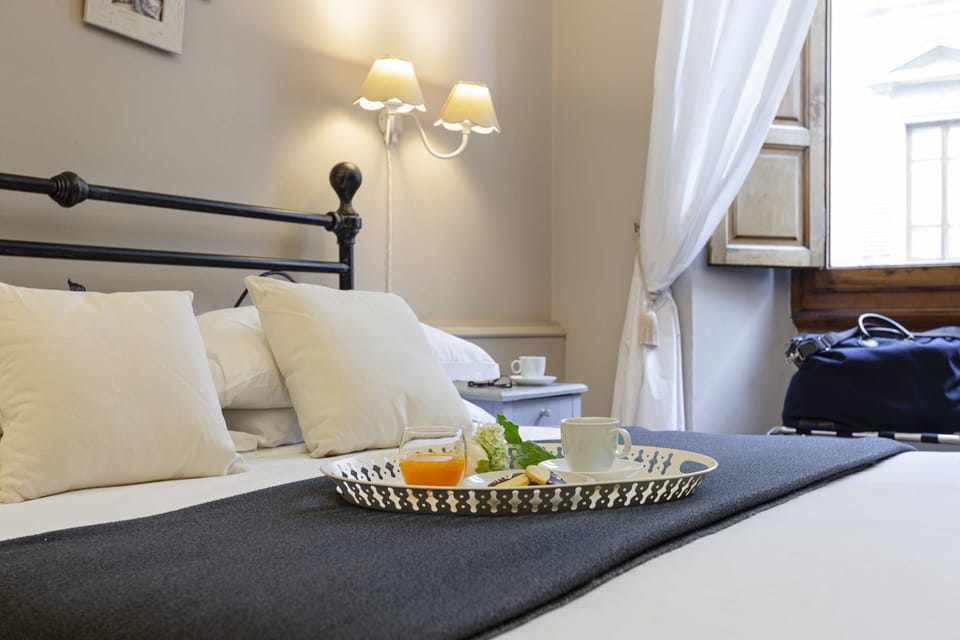 Room (External bathroom) | Premium bedding, down comforters, memory foam beds, minibar