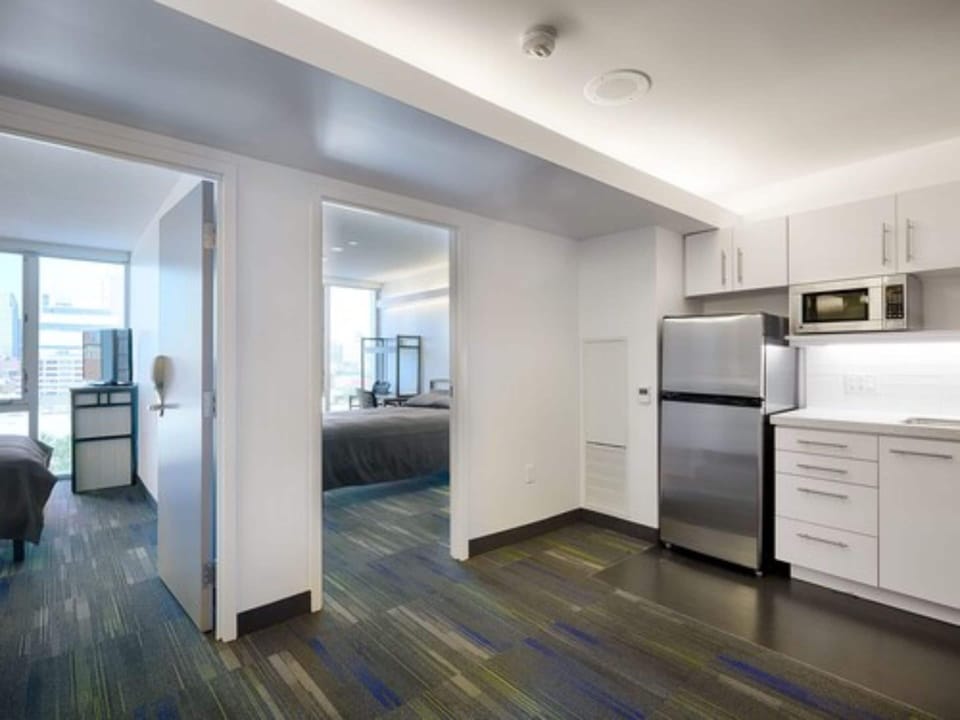 Suite, 2 Bedrooms, Non Smoking | 2 bedrooms, in-room safe, desk, free WiFi