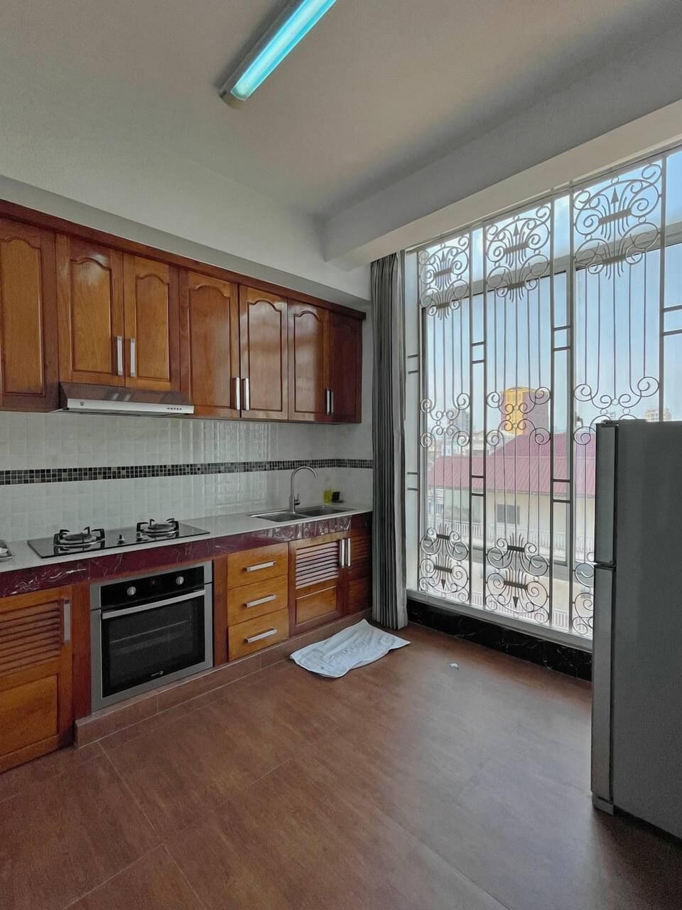 Fridge, electric kettle, highchair