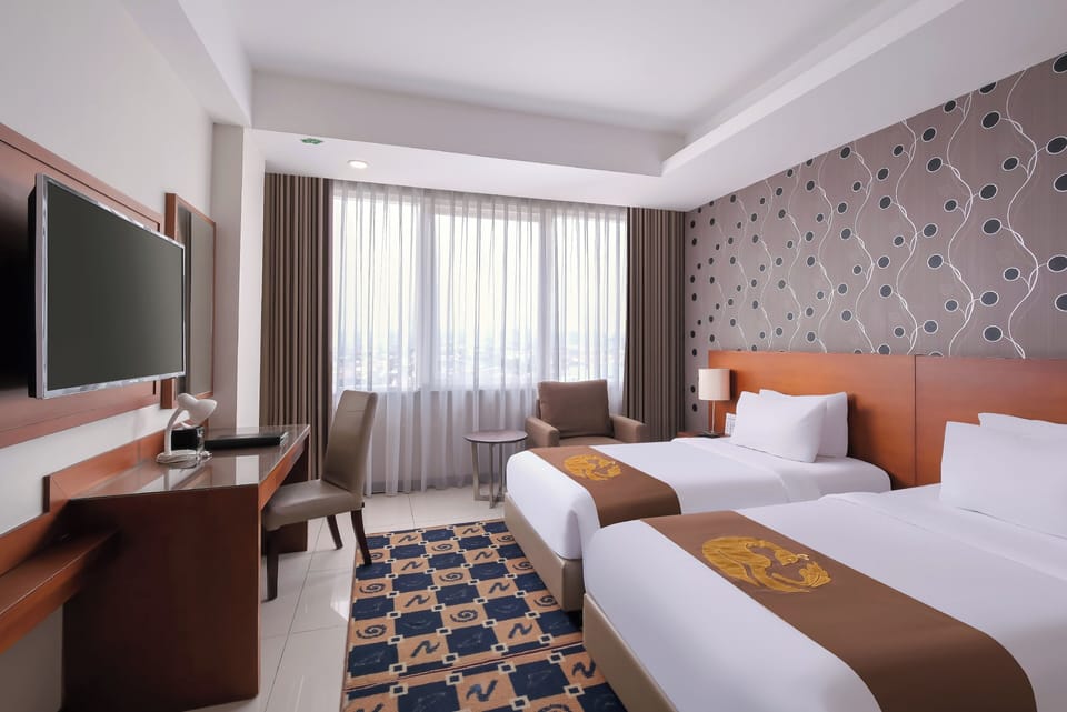 In-room safe, desk, blackout drapes, soundproofing