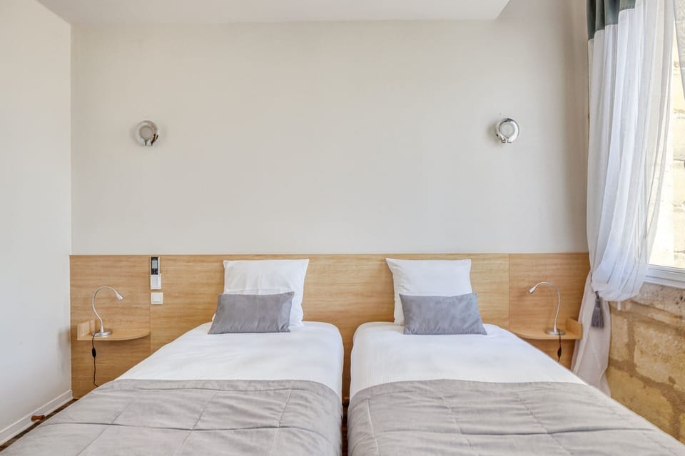 Twin Room | Premium bedding, individually decorated, individually furnished, desk