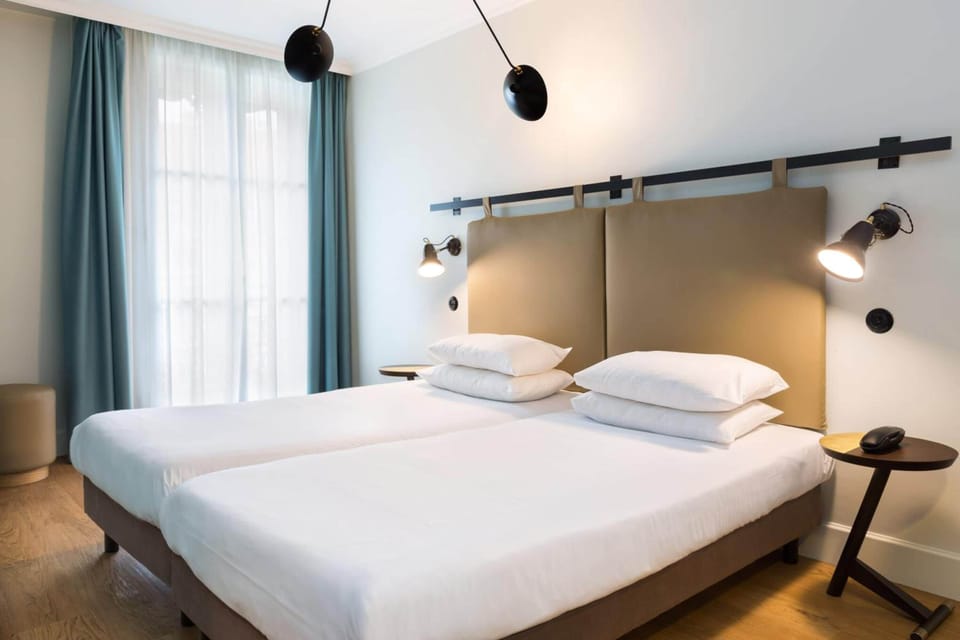 In-room safe, individually decorated, individually furnished, desk