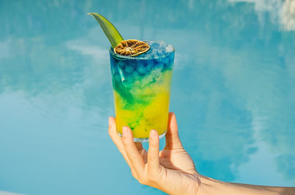 Poolside bar