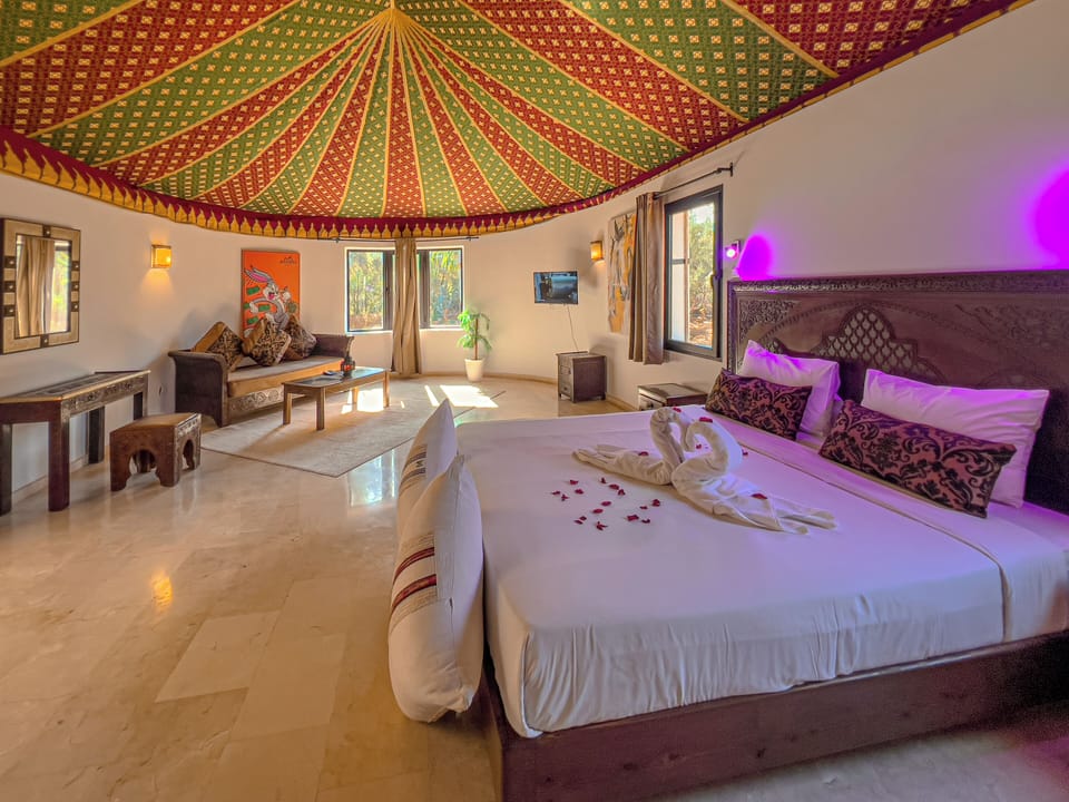 Superior Room, 1 Bedroom, Non Smoking | Premium bedding, in-room safe, individually decorated