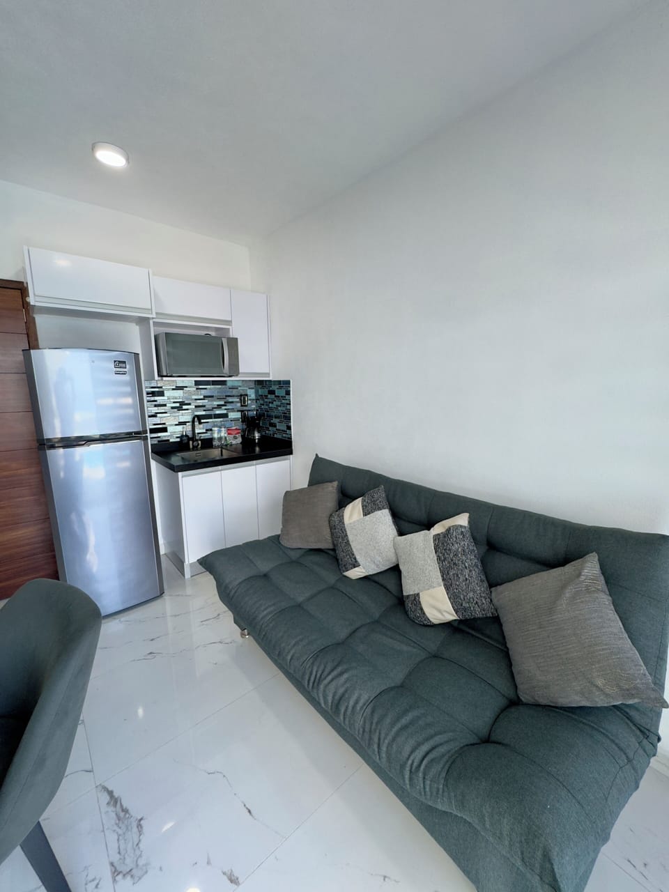 Comfort Studio, Partial Ocean View (Mini) | WiFi (free), individually furnished, bed sheets