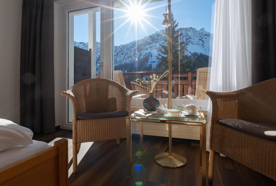 Comfort Double Room | Hypo-allergenic bedding available, minibar (free items), in-room safe