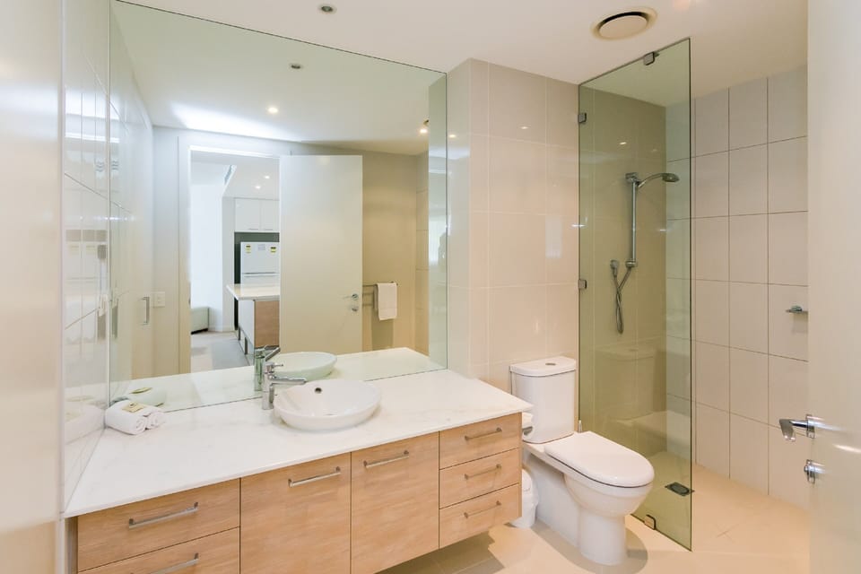 Bathroom shower