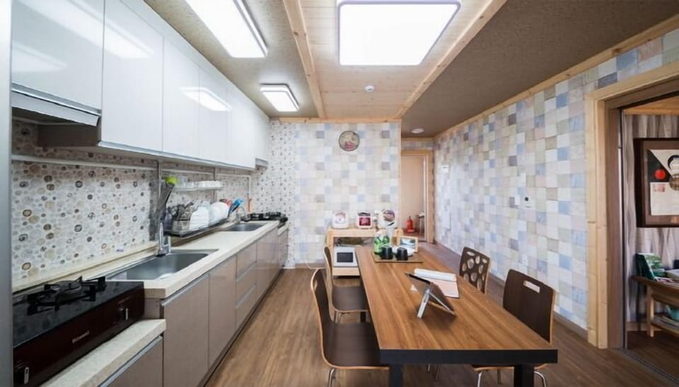 Grand Room (After 10PM checkin, please contact us) | Private kitchenette | Fridge, microwave, electric kettle