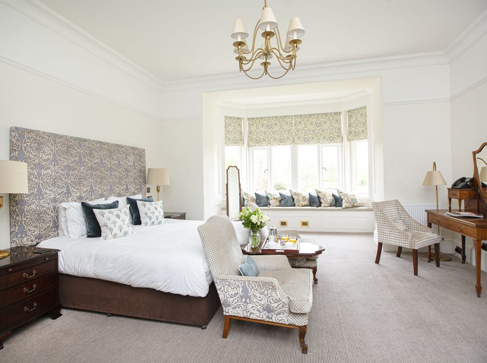 Luxury Room, Garden View | Premium bedding, in-room safe, desk, laptop workspace