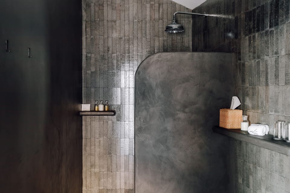 Villa, Hot Tub | Bathroom | Shower, free toiletries, hair dryer, bathrobes
