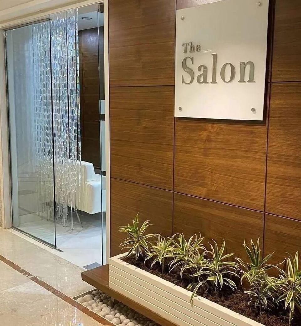 Hair salon