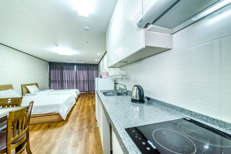Twin Room | Free WiFi