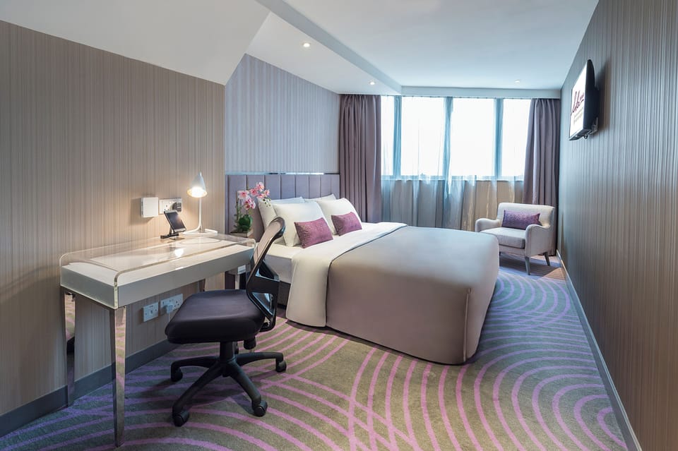 Premium Double Room | In-room safe, iron/ironing board, free WiFi, bed sheets