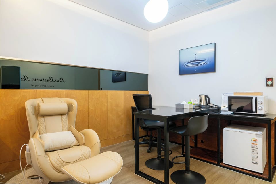 Deluxe Room | Premium bedding, minibar, desk, blackout drapes